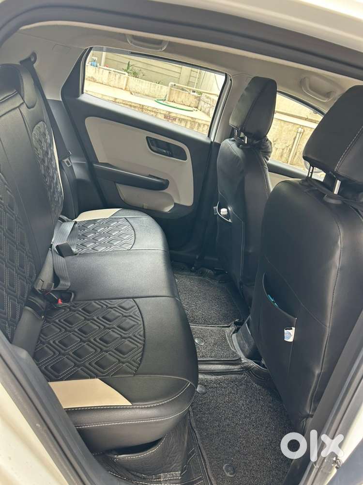 Tata Altroz Petrol Automatic 2024 Car
