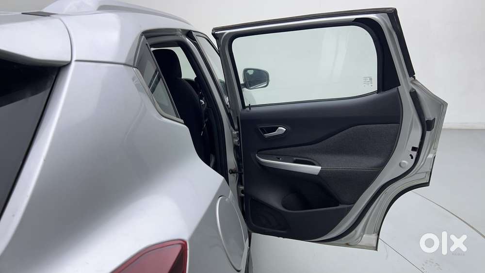 Nissan Magnite 1.0 Xv Premium Turbo Cvt (o), 2020, Petrol