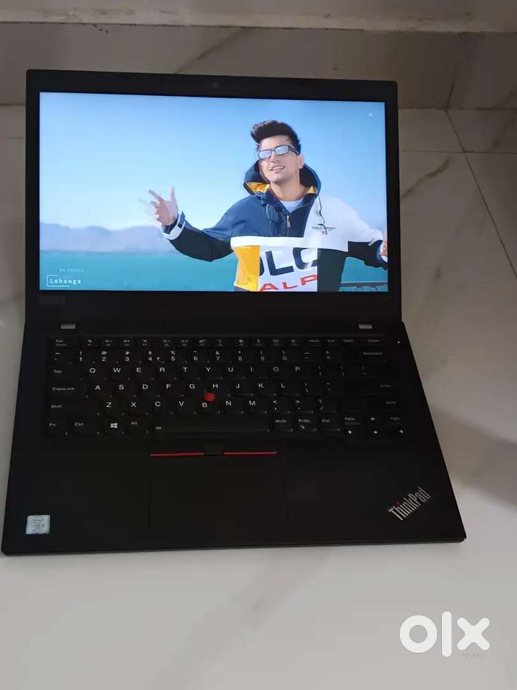 Beautiful like new laptop Core i5 8th/266 gb Nvme Ssd/8gb fully ok