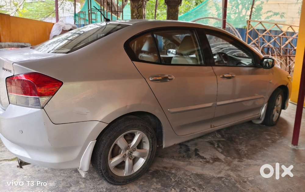 Honda Civic 2011 Year Petrol
