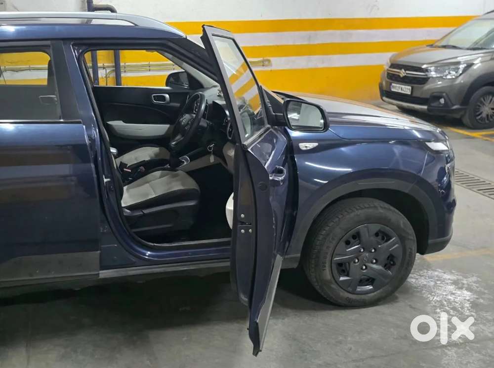 Hyundai Venue S 1.2 Petrol, 2023, Petrol