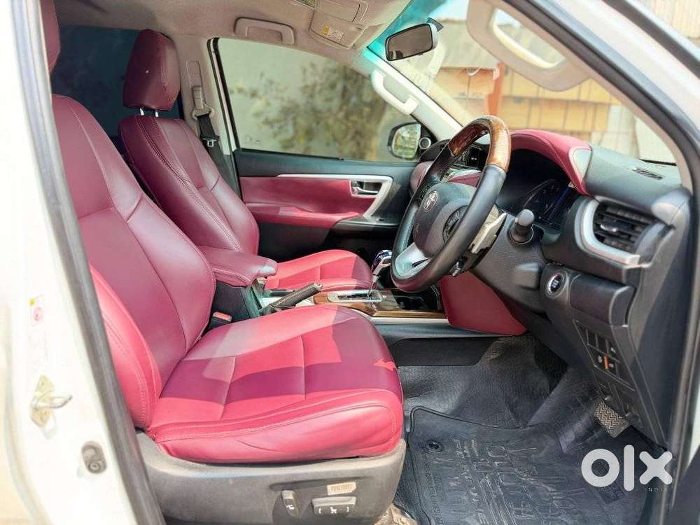 Toyota Fortuner Legender 4x2 At 2.8, 2017