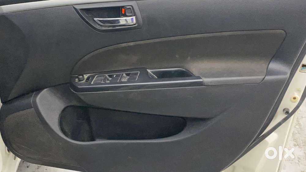 Maruti Suzuki Swift Vxi, 2015, Petrol