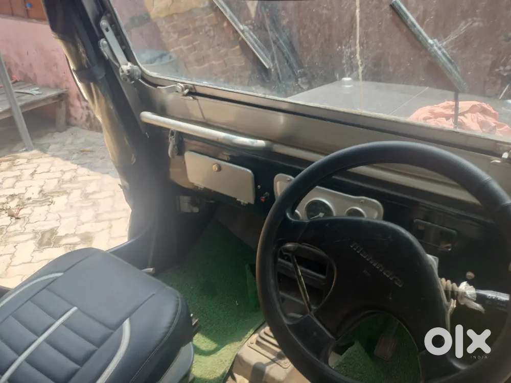 Mahindra Jeep Classic 2005