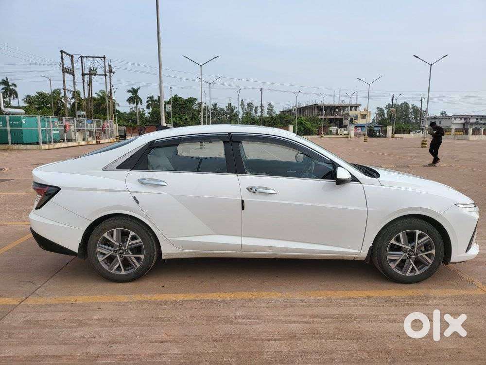 Hyundai Verna 1.5 Mpi Mt Sx (o), 2023, Petrol