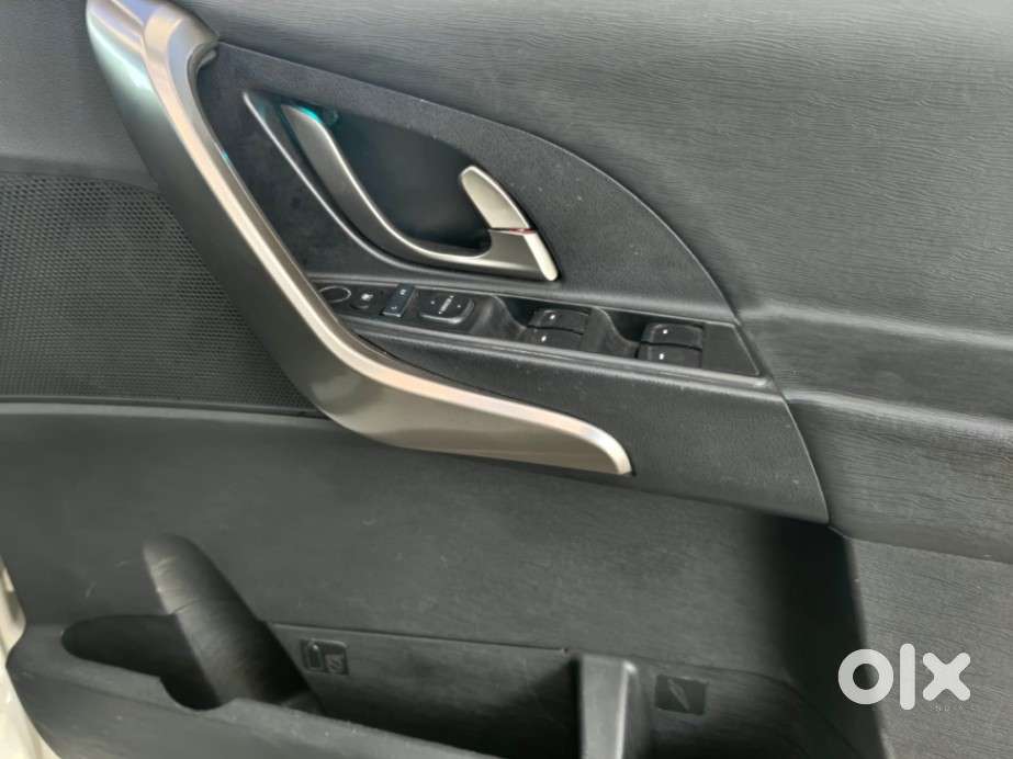 Mahindra Xuv500 W7, 2019, Diesel