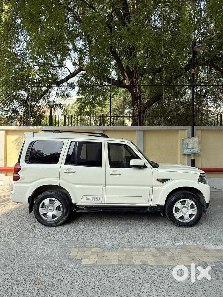 Mahindra Scorpio S6 Plus, 2017, Diesel