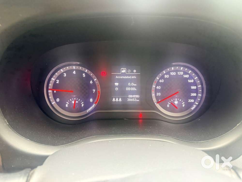 Hyundai Aura 2024 Cng & Hybrids Well Maintained