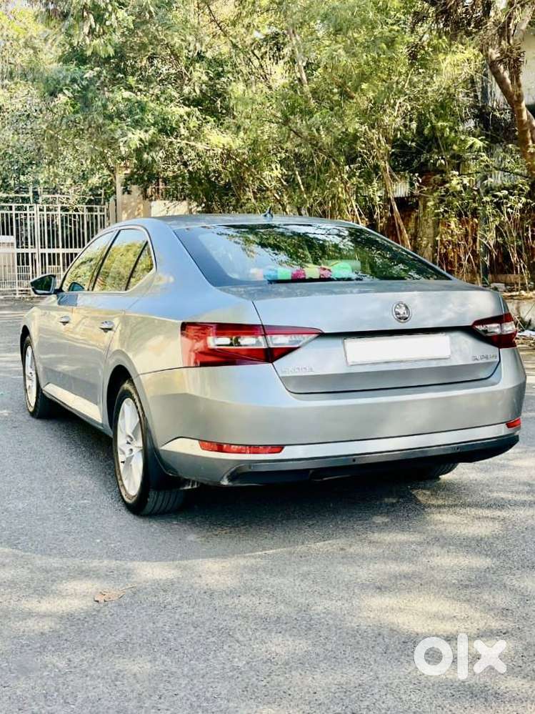 Skoda Superb 2.0 Tsi At L&k, 2019, Petrol