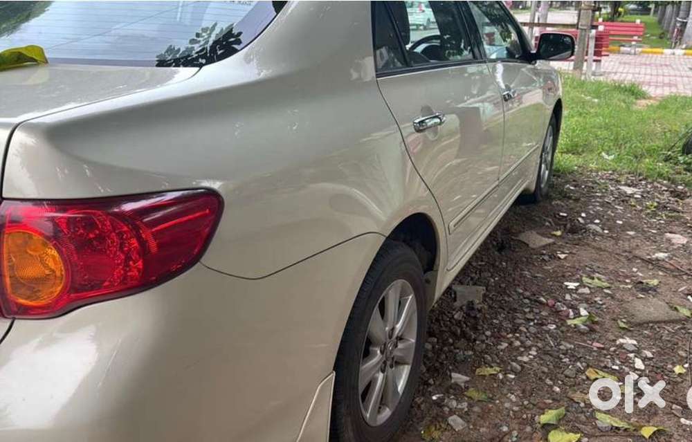 Toyota Corolla Petrol 2010