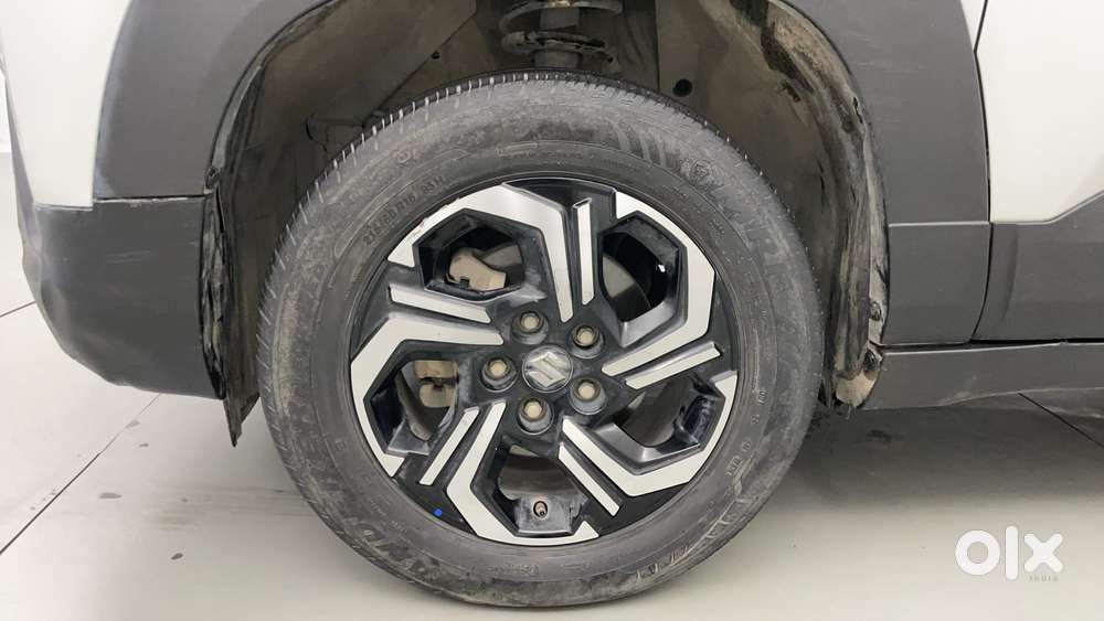 Maruti Suzuki Brezza 1.5 Zxi At Smart Hybrid Dual Tone, 2023, Petrol