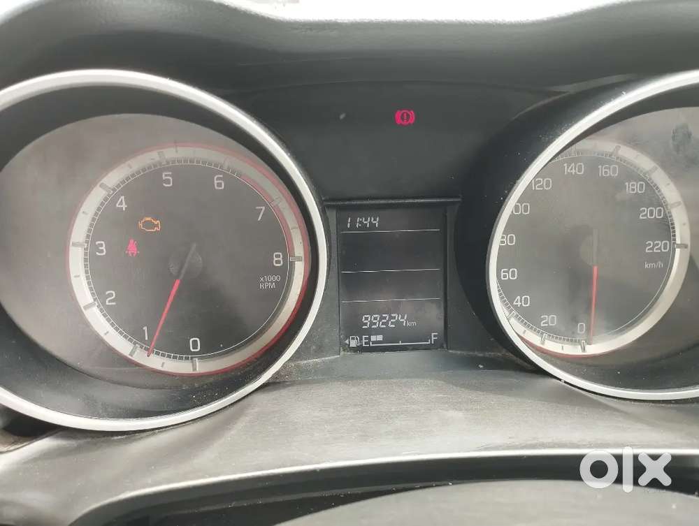 Maruti Suzuki Swift Vxi 2021