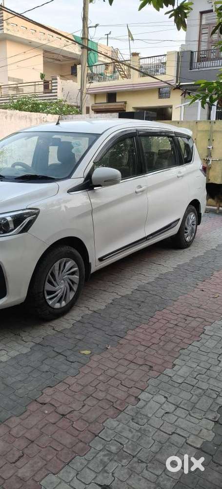 Maruti Suzuki Ertiga 2022-2023 Vxi Cng, 2022, Cng & Hybrids