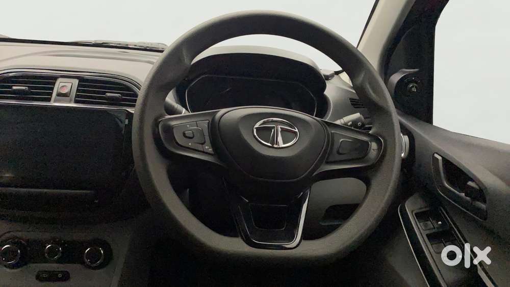 Tata Tiago 1.2 Revotron Xt Option, 2022, Petrol