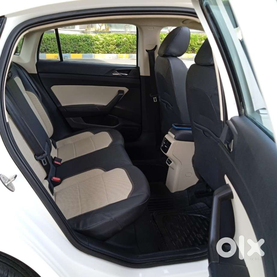 Skoda Slavia Style 1.0l Tsi At, 2022, Petrol
