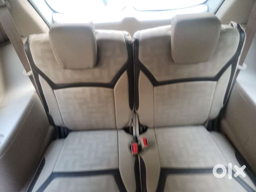 Maruti Suzuki Ertiga Vxi Shvs, 2023, Petrol
