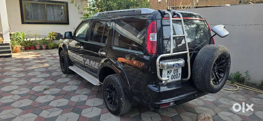 Ford Endeavour 2.5 Diesel 2011