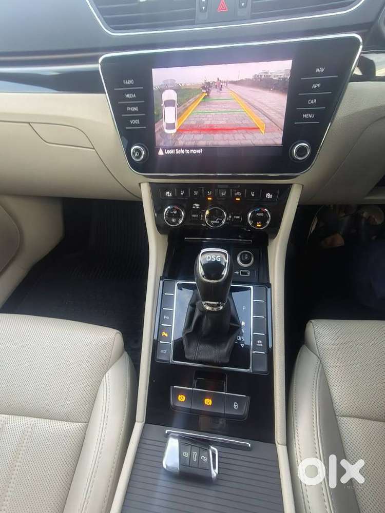 Skoda Superb L&k 1.8 Tsi At, 2020, Petrol