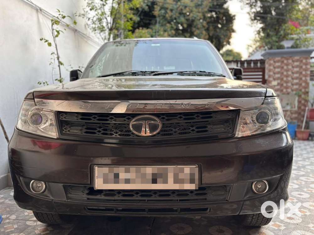 Tata Safari Storme 2013 Diesel
