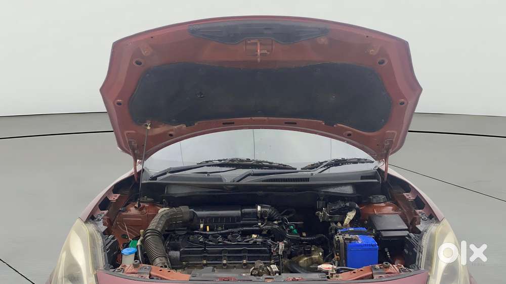 Maruti Suzuki Swift Dzire Zxi + Amt, 2017, Petrol