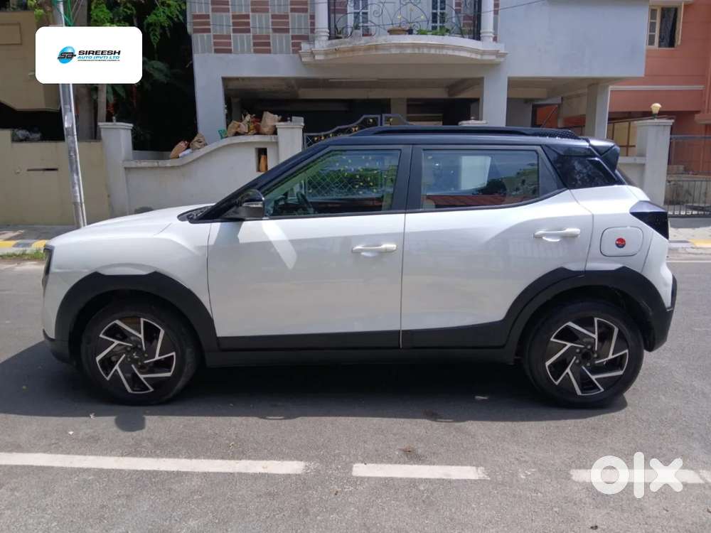 Mahindra Xuv 3xo Ax7 Diesel Mt, 2024, Diesel