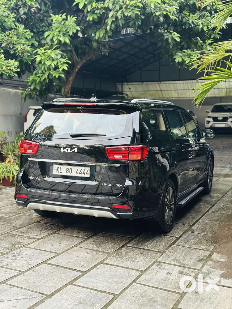 Kia Carnival Limousine Plus 7 Str, 2022, Diesel