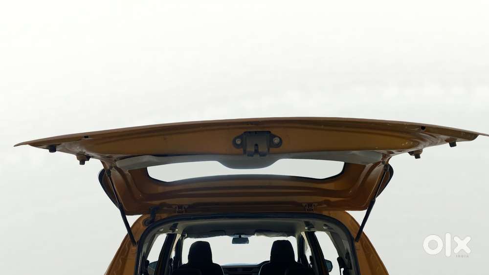Renault Triber Rxl, 2019, Petrol