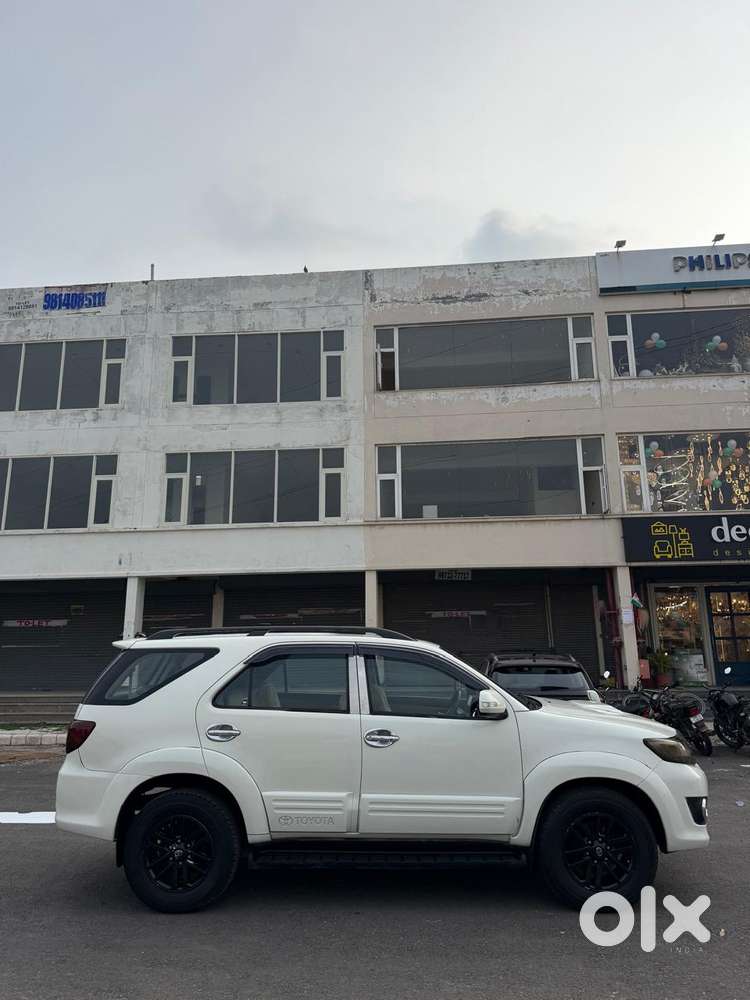 Toyota Fortuner 3.0 4x2 Automatic, 2013, Diesel