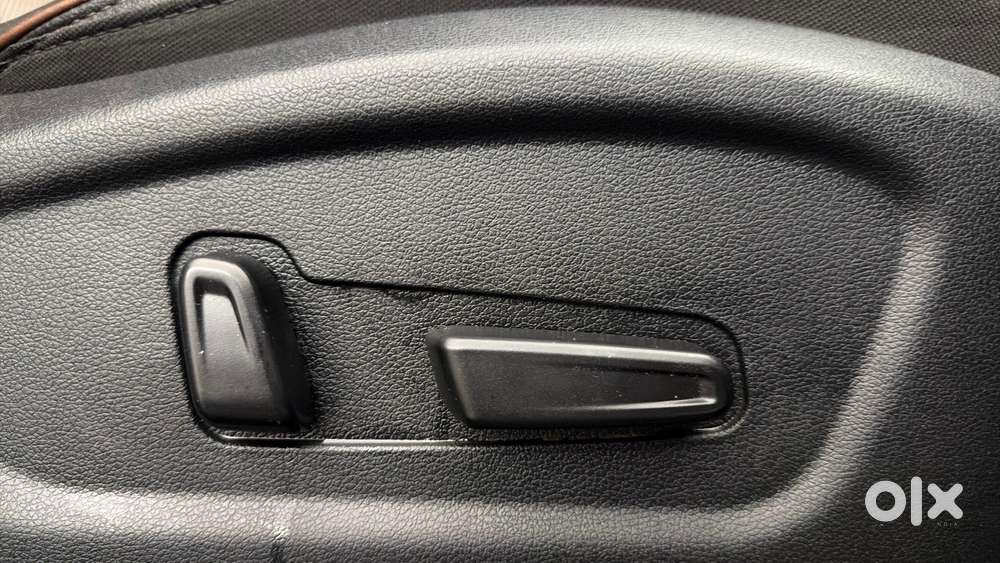Hyundai Alcazar 2.0 Signature (o) Petrol At 6 Str, 2022, Petrol