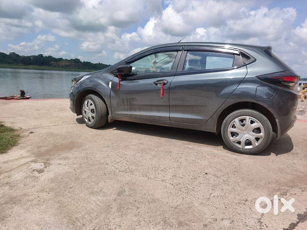 Tata Altroz Petrol 2020