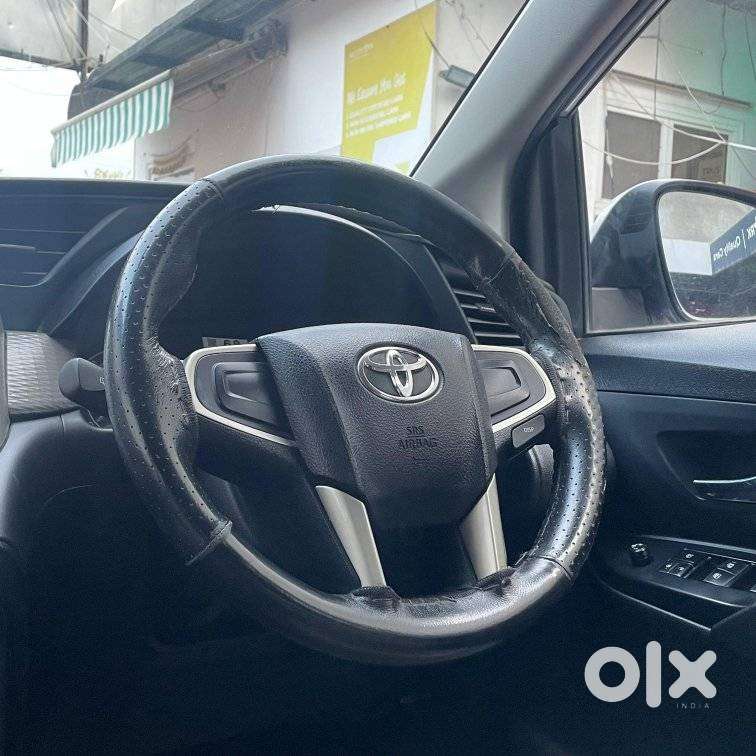 Toyota Innova Crysta 2.4 G Mt 8s, 2016, Diesel