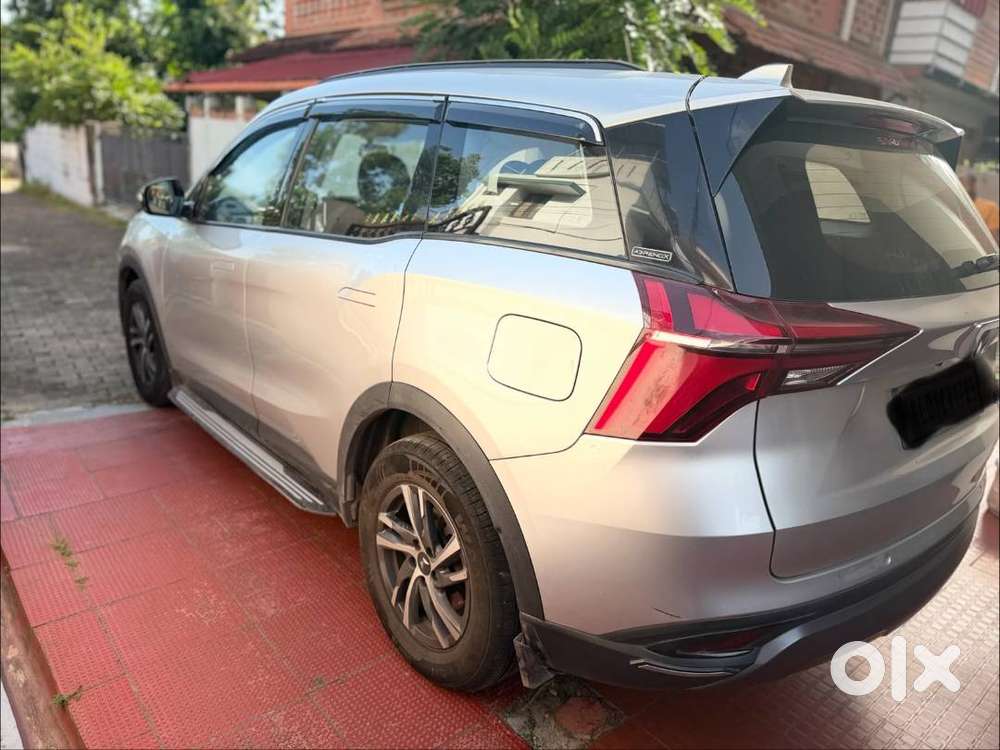 Mahindra Xuv700 2023 Diesel Well Maintained
