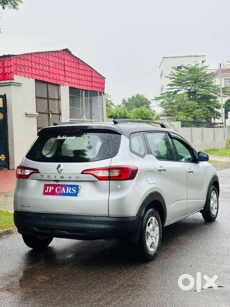 Renault Triber Rxt Easy-r Amt, 2023, Petrol