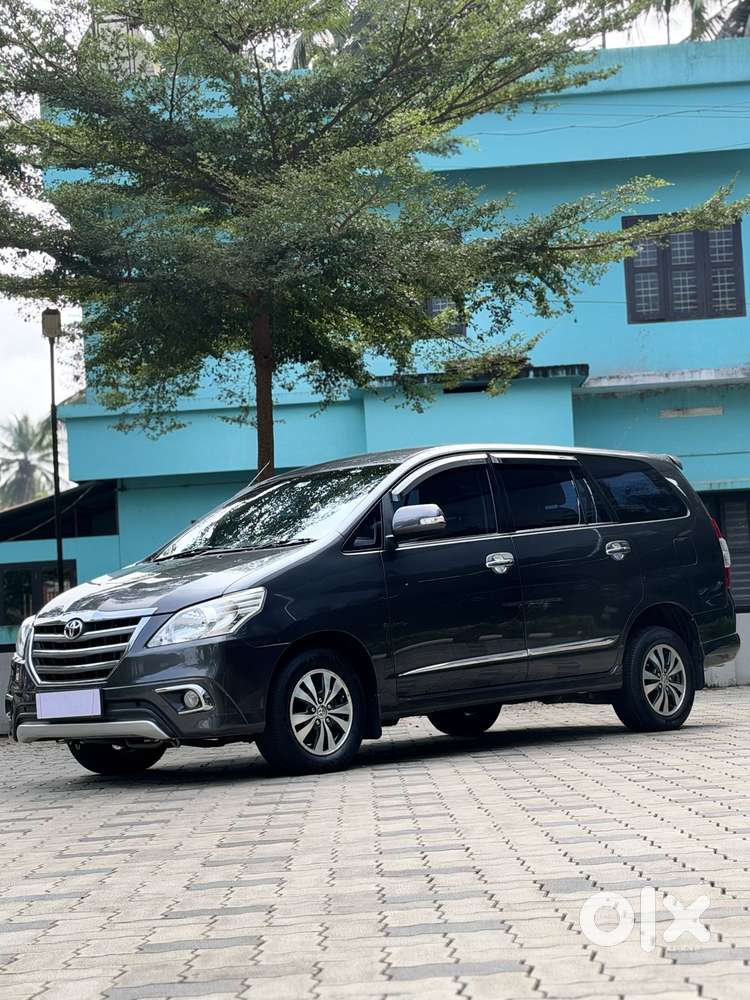 Toyota Innova 2.5 Vx 7 Str Bs-iii, 2015, Diesel