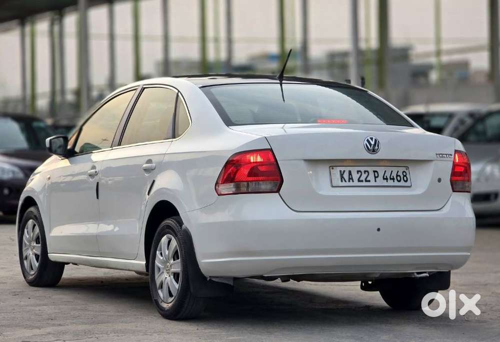 Volkswagen Vento, 2011, Petrol