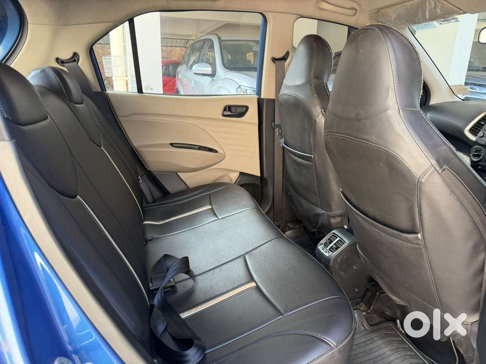 Hyundai Santro Asta, 2020, Petrol