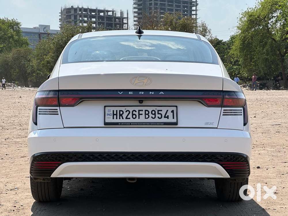 Hyundai Verna 1.5 Sx (o) Vtvt Ivt, 2023, Petrol