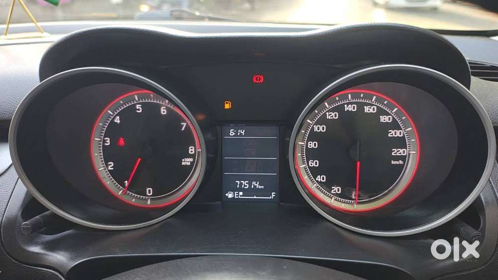 Maruti Suzuki Swift Vxi + Manual, 2022, Petrol