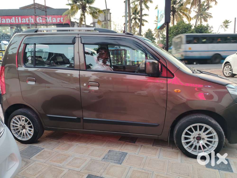 Maruti Suzuki Wagon R 1.0 Vxi (o), 2015, Petrol
