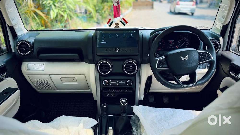 Mahindra Thar Roxx Mx5 Diesel Mt 4wd, 2025