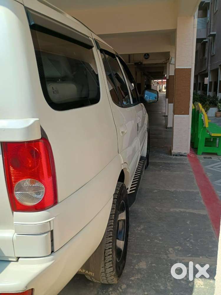 Tata Safari 4x4 Vx 2011 Diesel  2nd Owner  1.30l Km  Manual