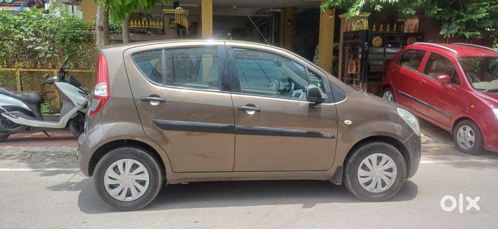 Maruti Suzuki Ritz Vxi, 2011, Petrol