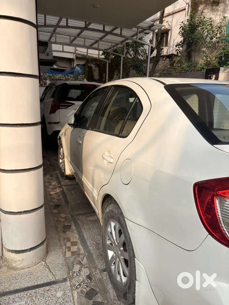 Maruti Suzuki Dzire 2012