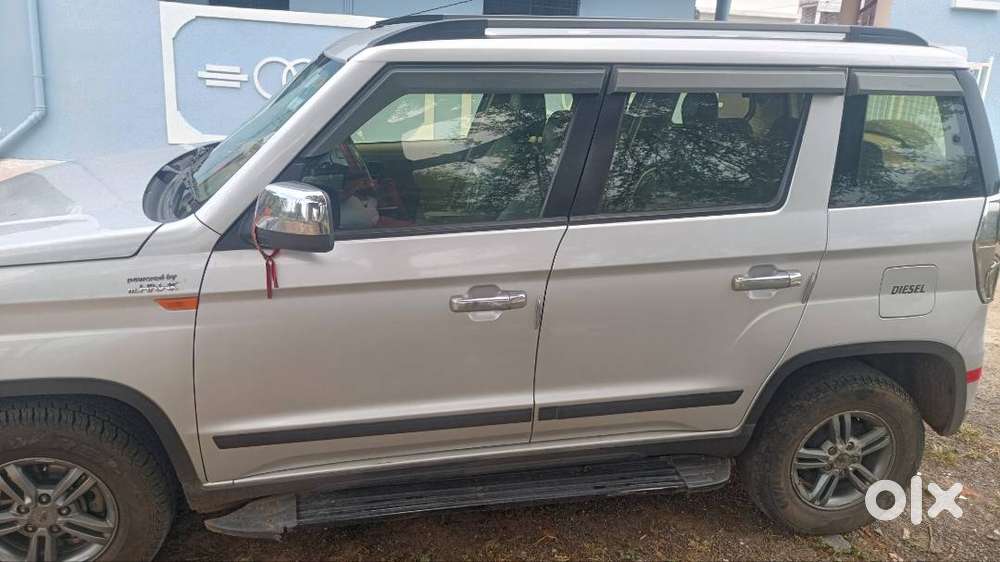 One Hand Car Fist Owner