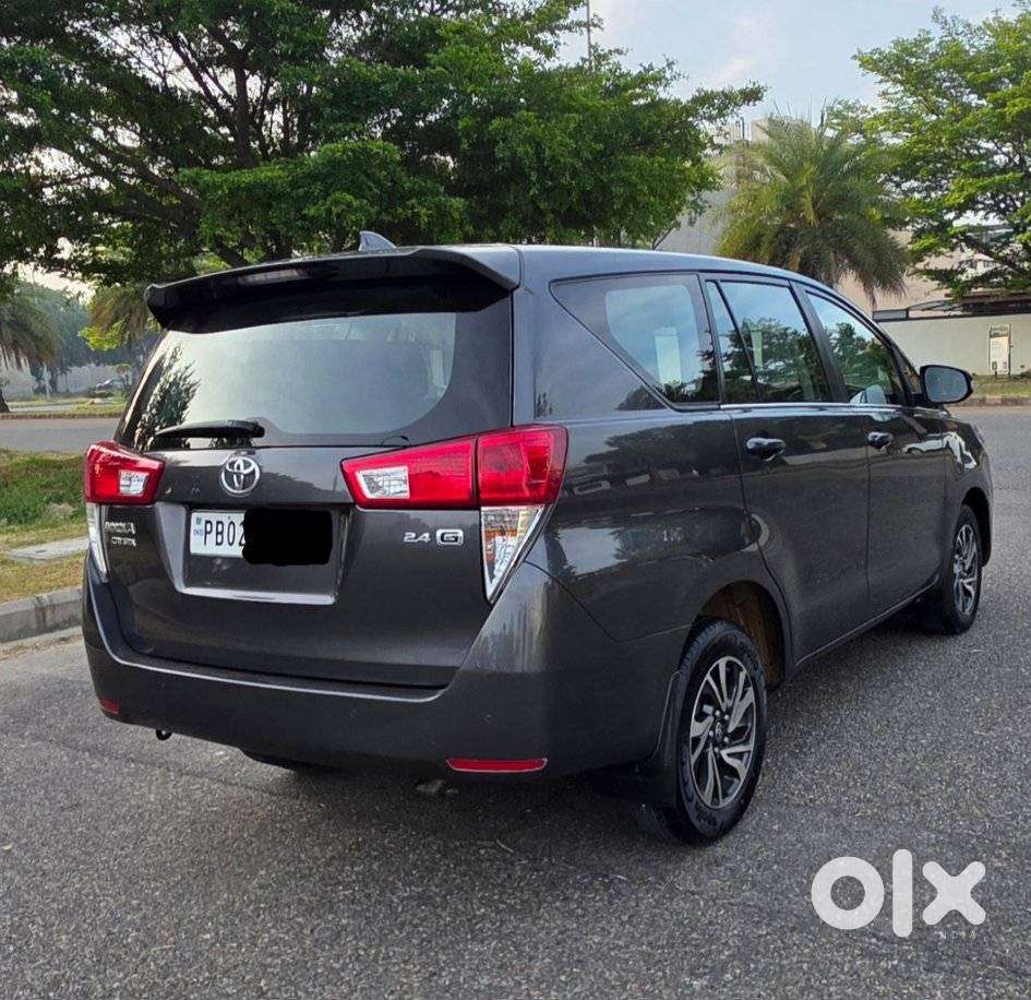 Toyota Innova Crysta 2.4 Gx Limited Edition At 7 Str, 2021, Diesel