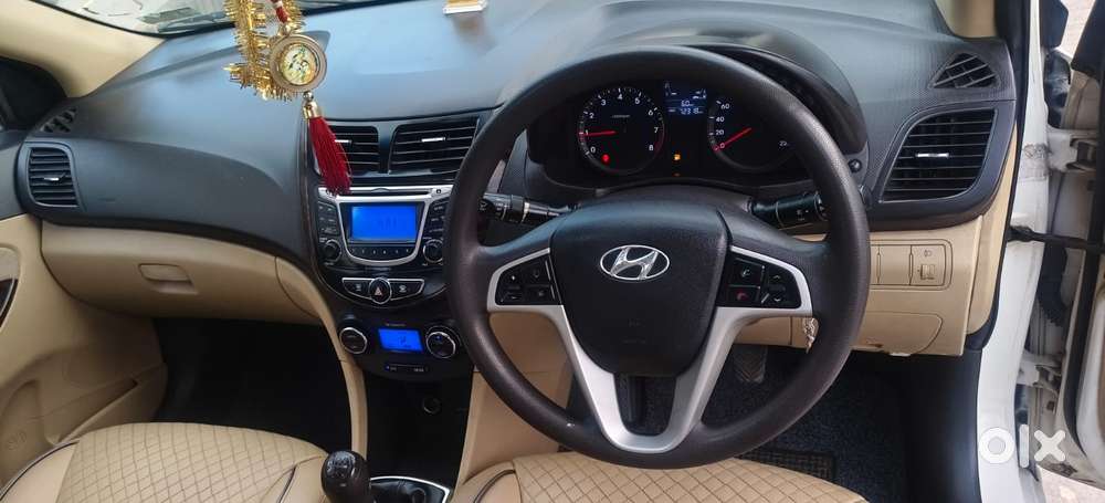 Hyundai Verna Vtvt 1.6 Sx, 2014, Petrol