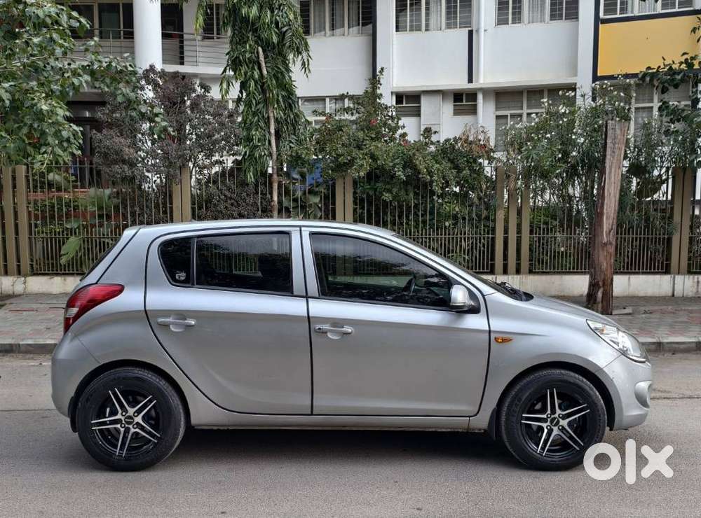 Hyundai I20 Asta 1.4 (o), With Sunroof Diesel, 2010, Diesel