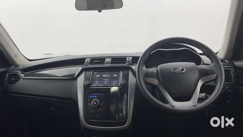 Mahindra Kuv100 Nxt 1.2 K8 Petrol 6 Str Dual Tone, 2017, Petrol