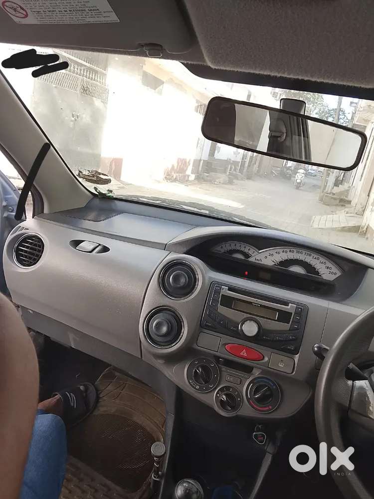 Toyota Etios Liva 2011 Petrol 165000 Km Driven