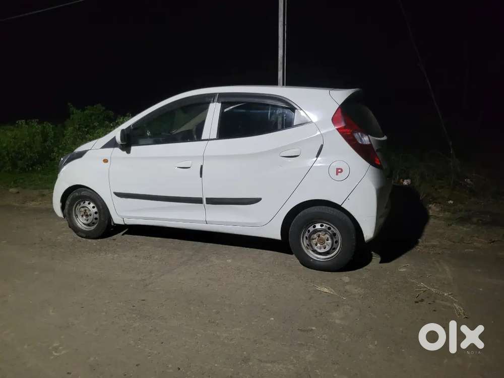 Hyundai Eon 2016 Petrol+lpg Mileage Car For Small Family